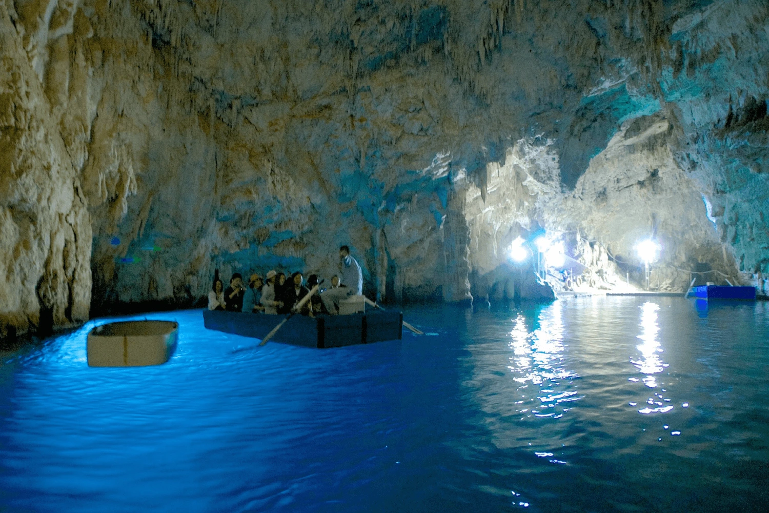 Grotta dello Smeraldo di Amalfi/Author: www.a.travel-assets.com